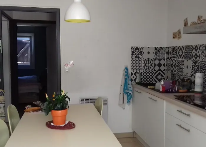 Chez Mamine Bed & Breakfast *